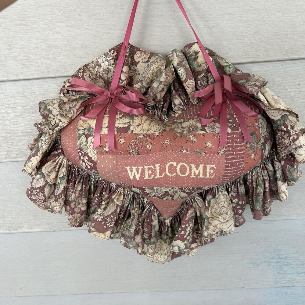 Vintage Welcome Heart Sign Hanging Quilt Ruffle Handmade Grannycore Floral Decor